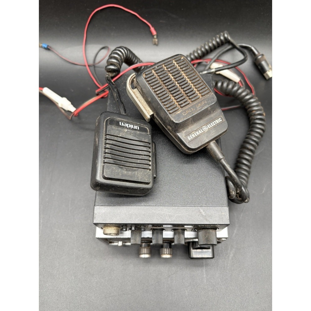 Uniden PRO 520XL + GE‎ 3-5801A 40 Channel CB Radios w/ Mics Untested Lot - Picture 4 of 10